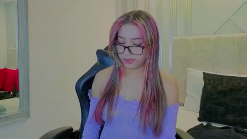 Snapshot of nami_sweet_ chatting on 12, 10, 2025 nami_sweet_ online show from 12, 10, 2025