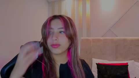 Snapshot of nami_sweet_ chatting on 13, 10, 2025 nami_sweet_ online show from 13, 10, 2025