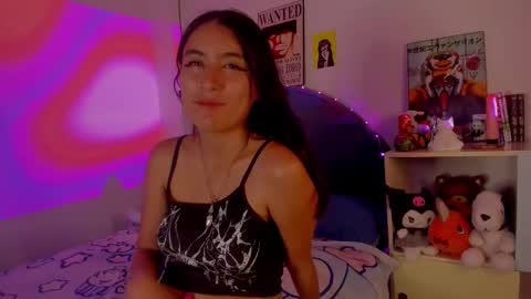 nami_white online show from 18, 9, 2025