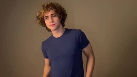 Snapshot of namiraaxel chatting on 30, 10, 2025 Georges online show from 30, 10, 2025