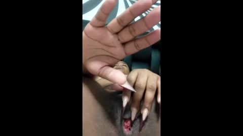 nana470760 online show from 6, 1, 2026