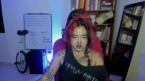 nana_cirkus online show from 8, 2, 2025