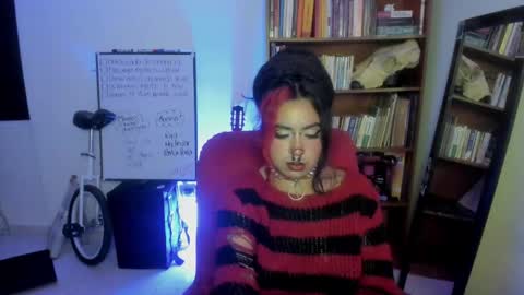 nana_cirkus online show from 9, 2, 2025