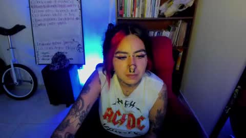 nana_cirkus online show from 21, 2, 2025