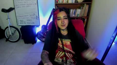 nana_cirkus online show from 25, 2, 2025