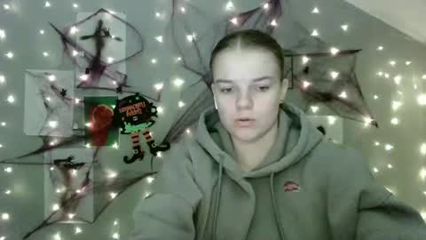 Nana online show from 15, 10, 2025