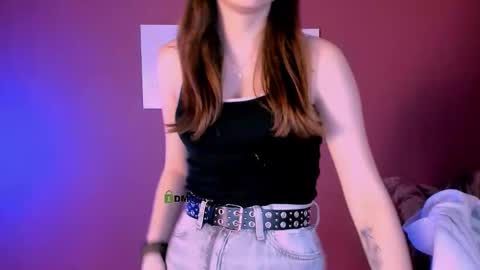 nana_shy_ online show from 19, 12, 2025