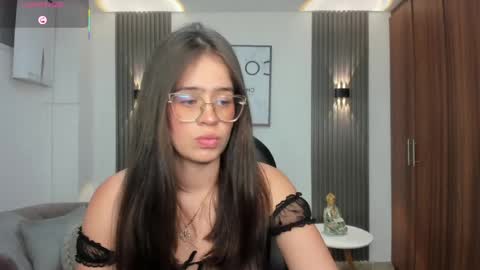 Nanaa snow online show from 19, 5, 2026