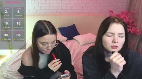 Snapshot of nanami_v02 chatting on 3, 2, 2025 Maeve online show from 3, 2, 2025