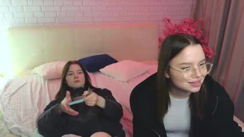 Snapshot of nanami_v02 chatting on 3, 2, 2025 Maeve online show from 3, 2, 2025