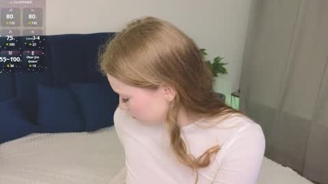 Snapshot of nanami_v02 chatting on 1, 3, 2025 Maeve online show from 1, 3, 2025