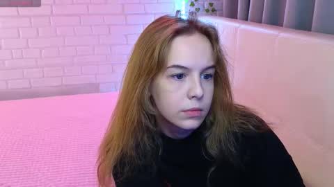 Snapshot of nanami_v02 chatting on 29, 9, 2025 Maeve online show from 29, 9, 2025