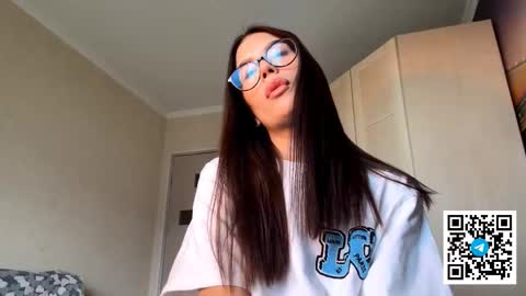 Emilia  or Emi online show from 17, 12, 2025