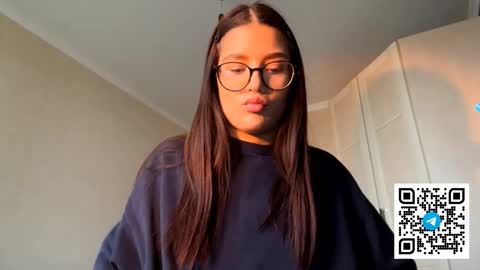 Emilia  or Emi online show from 22, 12, 2025