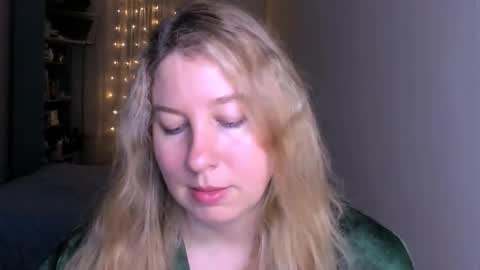 Snapshot of nancysanders chatting on 4, 4, 2026 Nancy online show from 4, 4, 2026