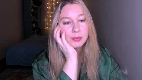Snapshot of nancysanders chatting on 10, 4, 2026 Nancy online show from 10, 4, 2026