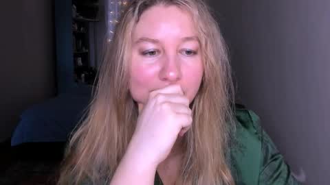 Snapshot of nancysanders chatting on 11, 4, 2026 Nancy online show from 11, 4, 2026