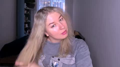 Snapshot of nancysanders chatting on 24, 4, 2026 Nancy online show from 24, 4, 2026