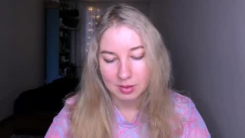 Snapshot of nancysanders chatting on 25, 4, 2026 Nancy online show from 25, 4, 2026