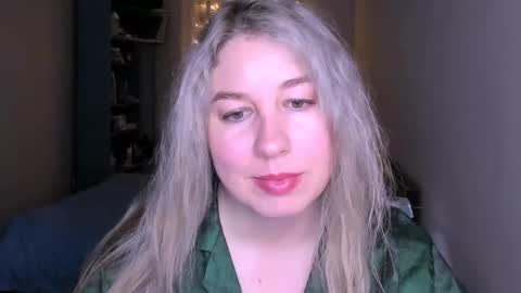 Snapshot of nancysanders chatting on 1, 5, 2026 Nancy online show from 1, 5, 2026