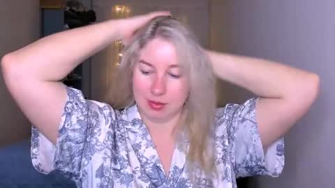 Snapshot of nancysanders chatting on 9, 5, 2026 Nancy online show from 9, 5, 2026