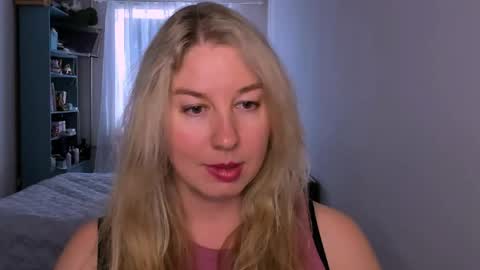 Snapshot of nancysanders chatting on 17, 5, 2026 Nancy online show from 17, 5, 2026