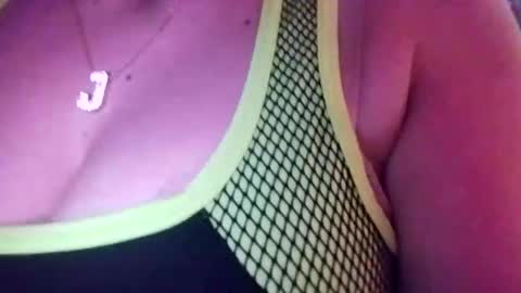 nancyybonita online show from 7, 1, 2025