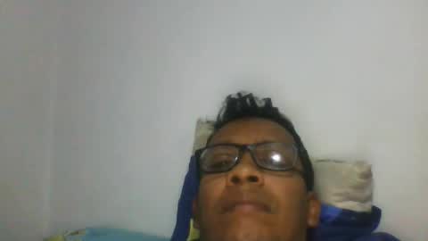 Snapshot of nando_rincon050279 chatting on 19, 10, 2025 Nando Rincon online show from 19, 10, 2025