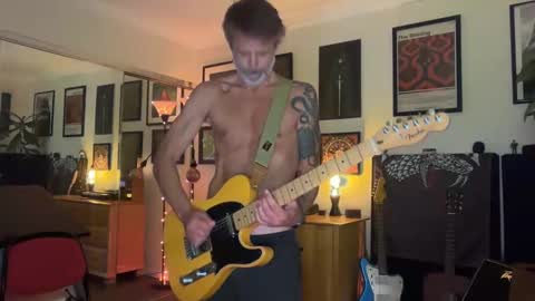 Snapshot of nannerbrains chatting on 7, 3, 2026 nannerbrains online show from 7, 3, 2026