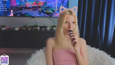 nannetteterrill online show from 26, 6, 2026