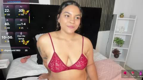 Snapshot of nanny_cute chatting on 24, 10, 2025 NANY online show from 24, 10, 2025