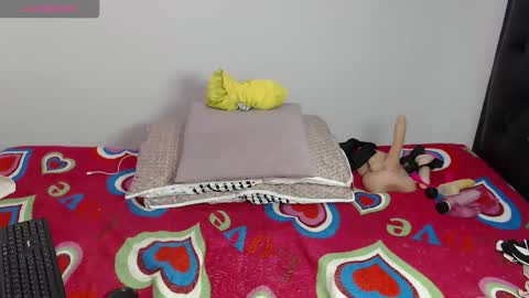 naomi_browmn online show from 16, 10, 2025