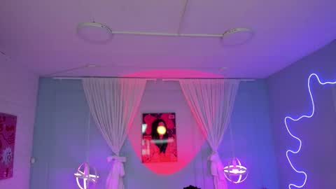 Naomi online show from 16, 2, 2026