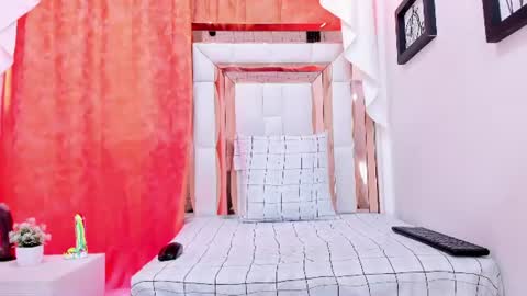 Naomy online show from 16, 7, 2026