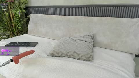 Naomi  online show from 15, 1, 2025
