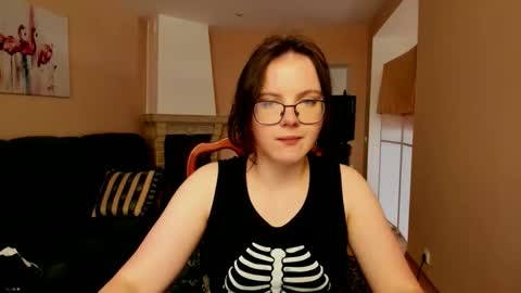 naomi_di online show from 3, 6, 2026