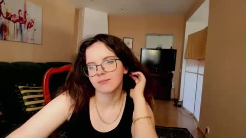 Snapshot of naomi_di chatting on 5, 6, 2026 naomi_di online show from 5, 6, 2026