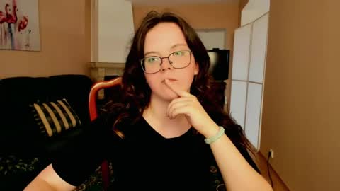 Snapshot of naomi_di chatting on 23, 6, 2026 naomi_di online show from 23, 6, 2026