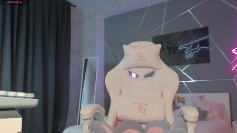 naomi_reiss online show from 23, 4, 2026