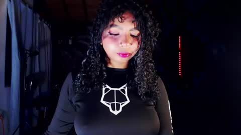 Snapshot of naomi_rider77 chatting on 28, 6, 2026 mara Jos online show from 28, 6, 2026