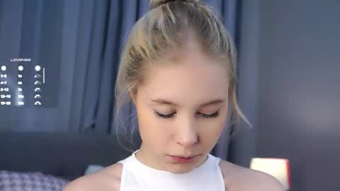 Snapshot of naomibry chatting on 6, 1, 2026 Angel online show from 6, 1, 2026