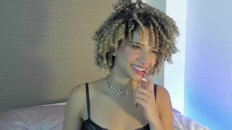 Snapshot of naomidawsonn chatting on 10, 3, 2026 naomidawson online show from 10, 3, 2026