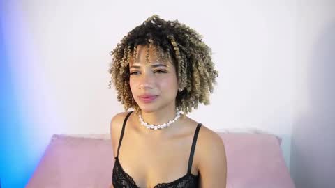 naomidawson online show from 2, 6, 2026