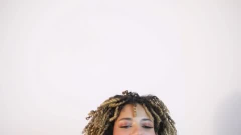 naomidawson online show from 13, 6, 2026