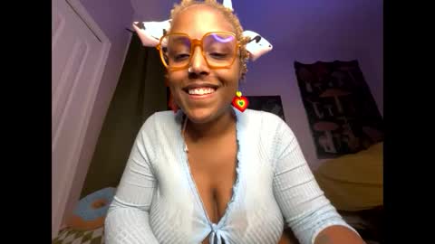 Naomigiirl6 online show from 6, 1, 2025