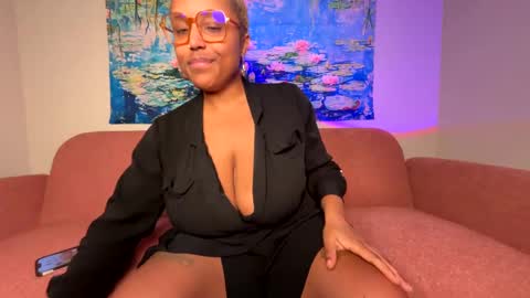 Naomigiirl6 online show from 6, 3, 2025