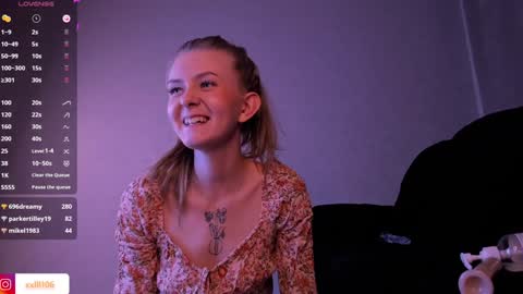 Snapshot of naomigirl33 chatting on 9, 1, 2025 Naomi Dear I will be online at 1200 UTC online show from 9, 1, 2025