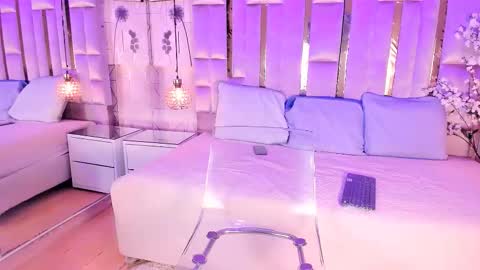 Snapshot of naomii_star chatting on 7, 2, 2026 online show from 7, 2, 2026