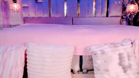 Snapshot of naomii_star chatting on 6, 3, 2026 online show from 6, 3, 2026