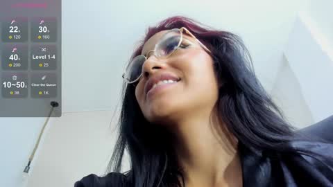 Snapshot of naomiiii__ chatting on 7, 12, 2024 naomiiii online show from 7, 12, 2024